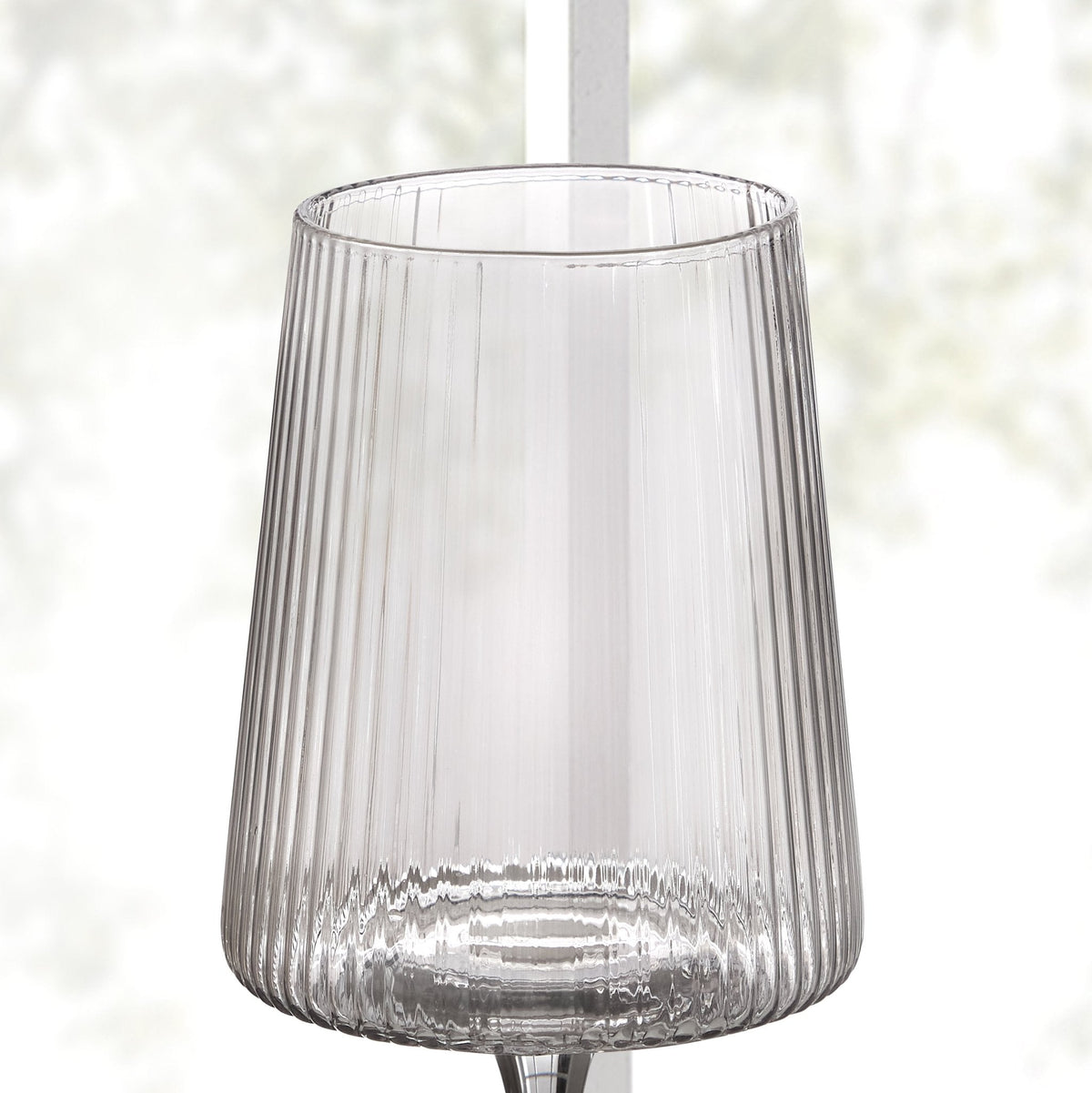 Gatsby Set of 4 Ripple Glass Wine Glasses - Smoked